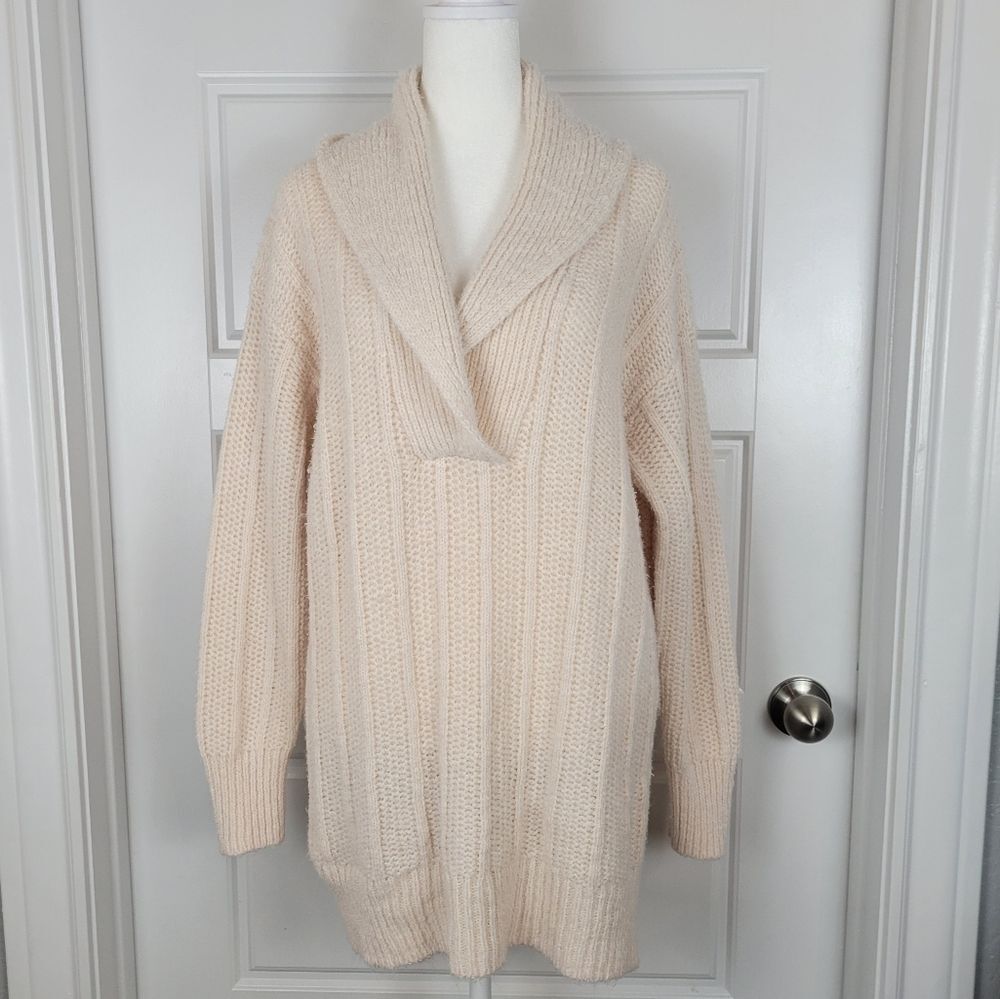 Anthropologie Pilcro V-neck cream cable knit sweater size Large